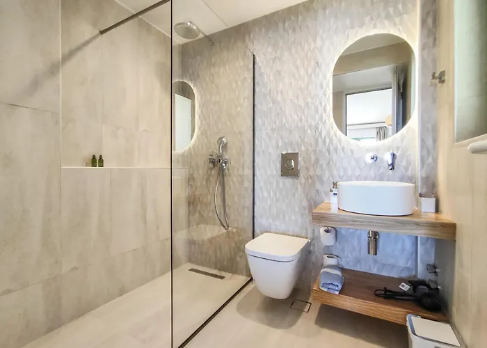 达菲尼酒店 斯基亚索斯镇